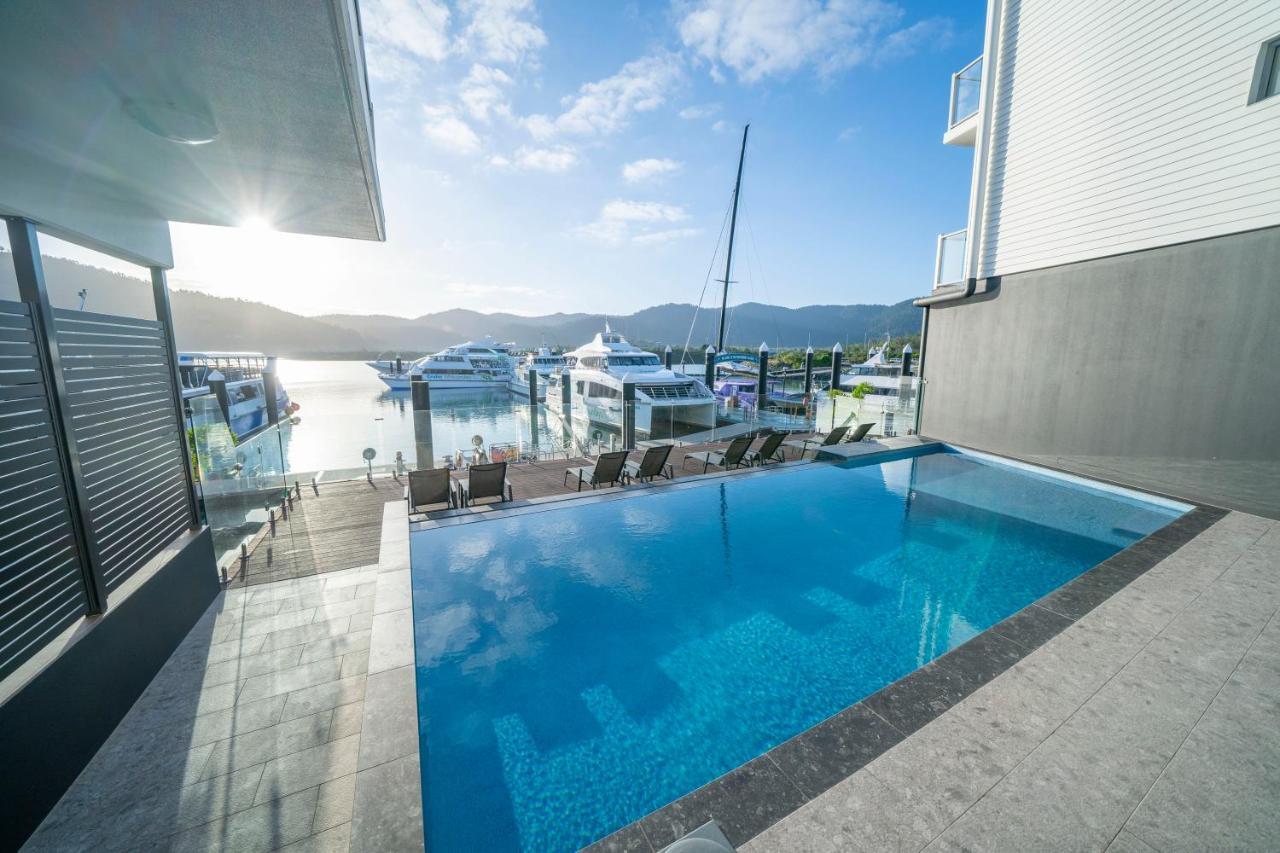 Harbour Cove Hotel Airlie Beach Eksteriør billede