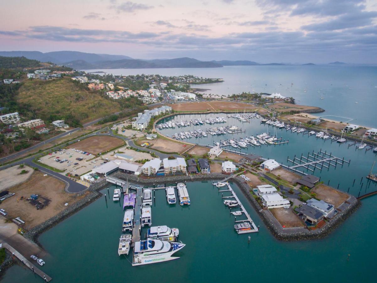 Harbour Cove Hotel Airlie Beach Eksteriør billede